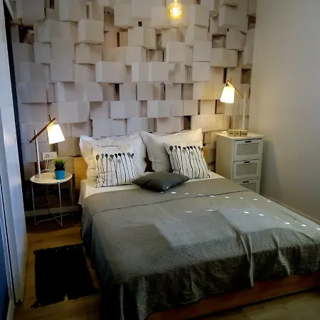 For 4 - Lovreta Lägenhet