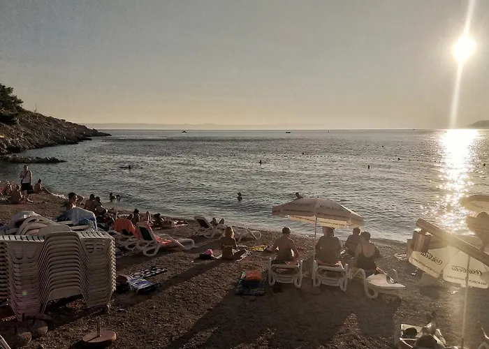 公寓 For 4 - Lovreta