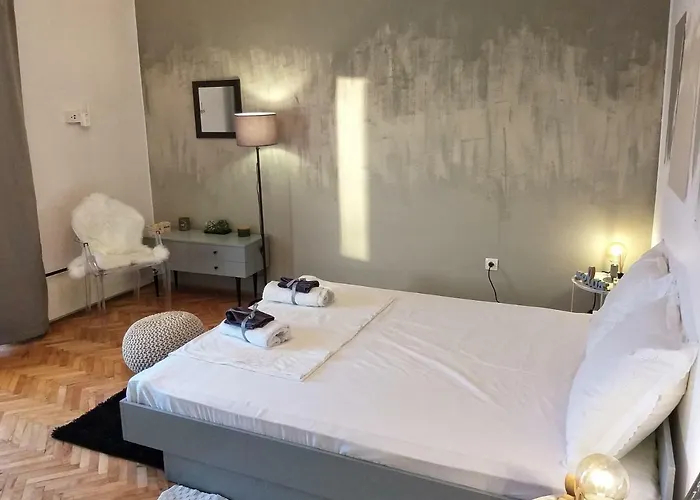 For 4 - Lovreta Apartman